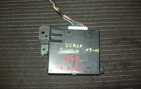 Toyota Verso Other control units/modules 886500F121