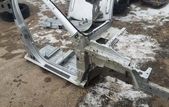 Dacia Spring Front quarter panel 