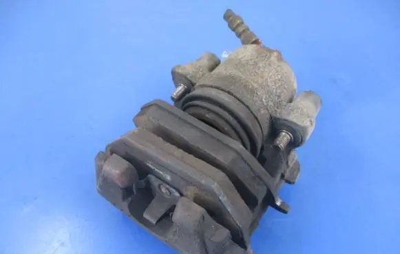 Seat Ibiza IV (6J,6P) Front brake caliper
