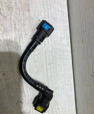 Opel Crossland X Fuel line pipe 115100 X215100