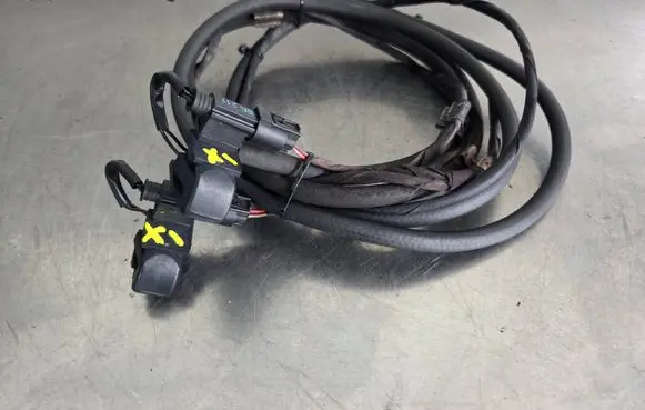 Mercedes-Benz E W211 Windshield washer spray nozzle A2118600292