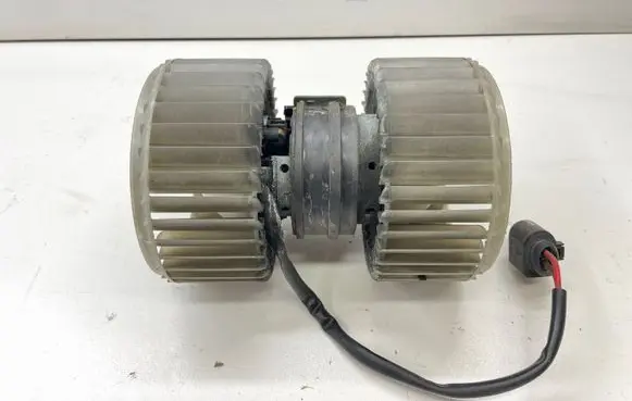 Audi A8 S8 D3 4E Heater fan/blower 0130111047