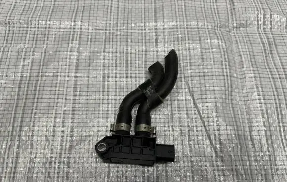 Renault Megane E-Tech Exhaust gas pressure sensor 227702631R