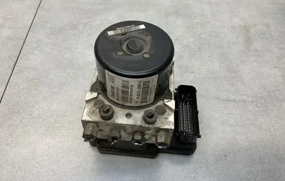 Opel Zafira C ABS Pump 13440100