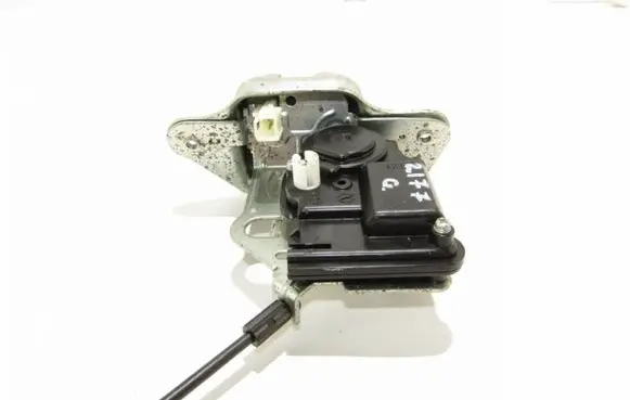 Jeep Patriot Tailgate/trunk/boot lock/catch/latch