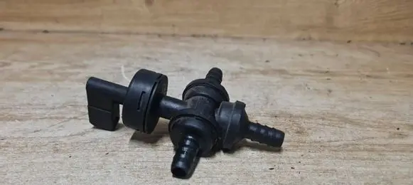 Volvo S80 Vacuum valve 30645493