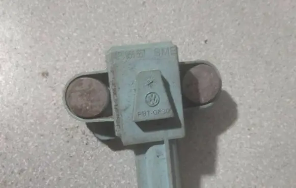Audi A6 S6 C6 4F Airbag deployment crash/impact sensor 4F0955557