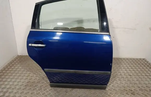 Volkswagen PASSAT B5.5 Rear door 
