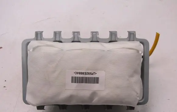 Mitsubishi Eclipse Cross Passenger airbag 638189300