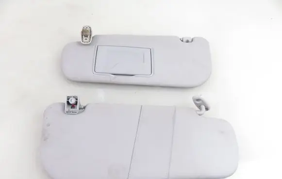 KIA Picanto Sun visor clip/hook/bracket 