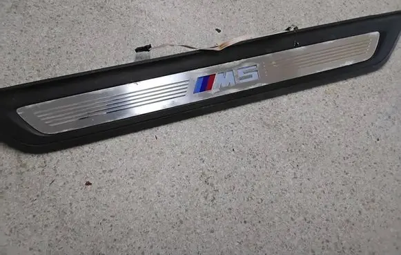 BMW M5 F90 Front sill trim cover 8061069