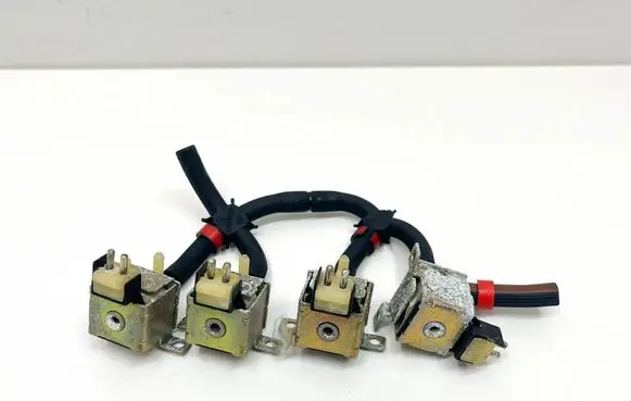 Mercedes-Benz SLC C107 Turbo solenoid valve A0015406897 0015406897