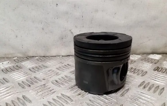 Piston