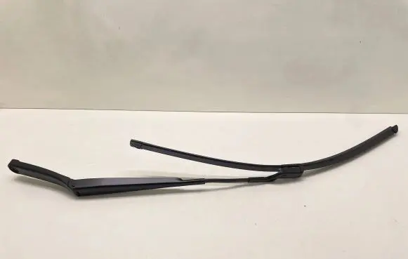 Skoda Kodiaq Front wiper blade arm 567955410