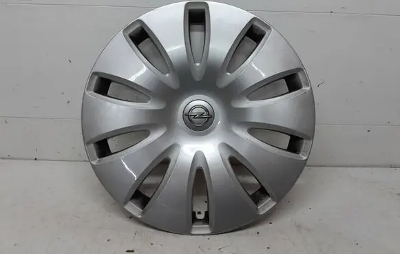 Opel Insignia A R17 wheel hub/cap/trim 13305323 13305324 13241514