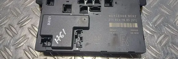Mercedes-Benz E W211 Door control unit/module 2118201685 355556