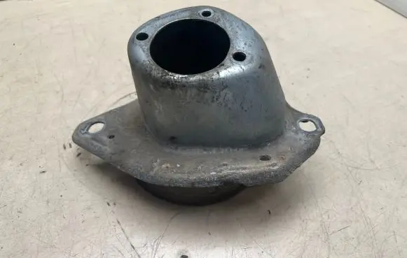 Volvo S80 Front shock absorber mounting bracket 