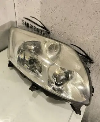 Toyota Auris 150 Headlight/headlamp 8111002470 89901357 89901943