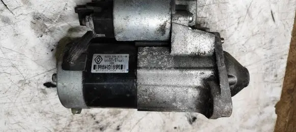 Nissan Qashqai Starter motor M000T87881 F921 8200584675B