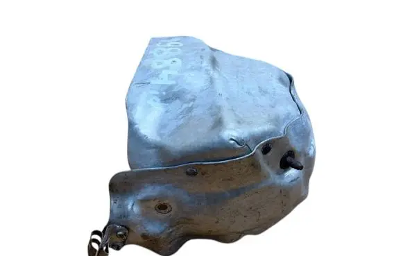 BMW X3 F25 Heat shield in engine bay 85081380