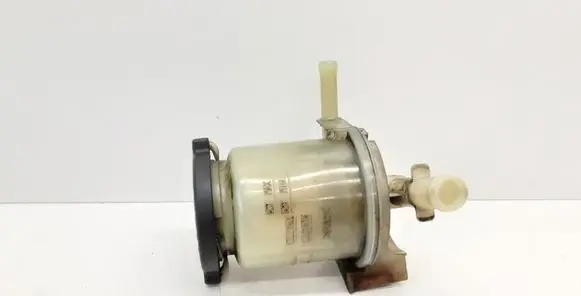 Toyota Avensis T250 Power steering fluid tank/reservoir