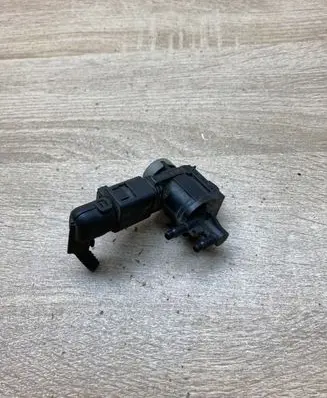 Volkswagen PASSAT B6 Turbo solenoid valve 1K0906283A