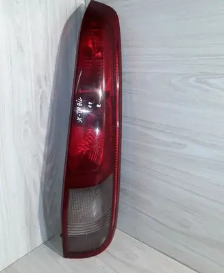 Nissan X-Trail T30 Rear/tail lights