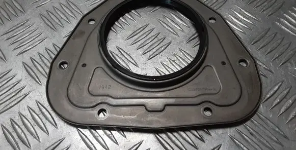 Nissan Navara D23 other engine part 122972117R