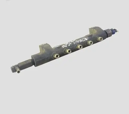 Nissan X-Trail T30 Fuel main line pipe 6070