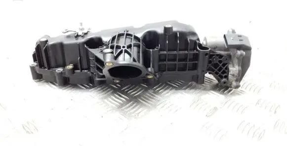 Volkswagen Tiguan Intake manifold 03L129711AG 03L129086