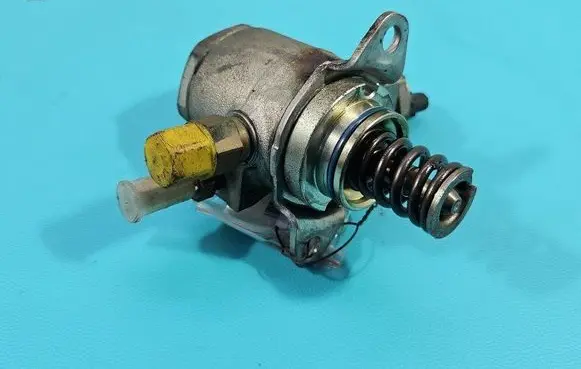 Volkswagen Jetta VI In-tank fuel pump 03C127026M IMPRK1464040