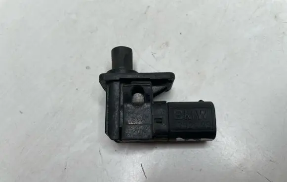 BMW 5 E60 E61 Bonnet alarm switch sensor 8352229