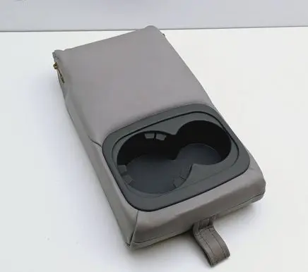 Hyundai Santa Fe Rear seat armrest 