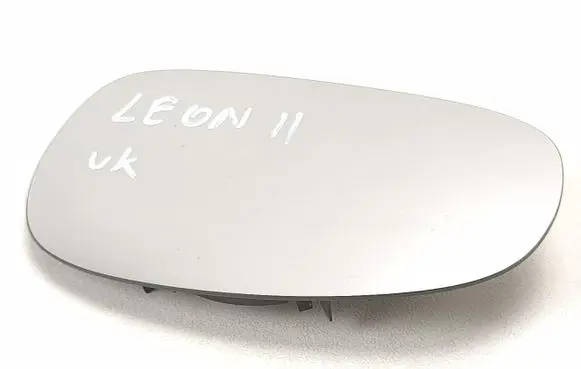 Seat Leon (1P) Wing mirror glass L079041