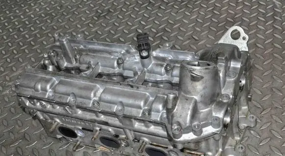 Mercedes-Benz S C217 Engine head A6420164601 A6420104206