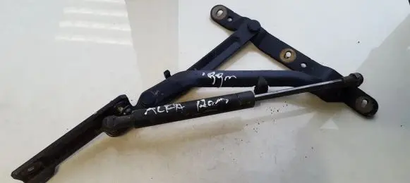 Alfa Romeo 166 Tailgate/trunk/boot hinge