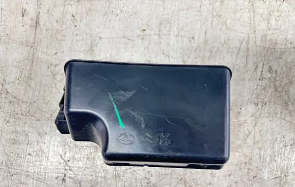 Toyota Proace Fuse box cover 9810386980