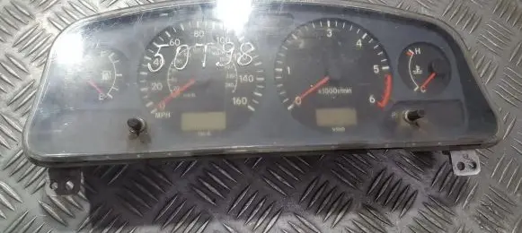 Toyota Avensis T220 Speedometer (instrument cluster) 8380005320