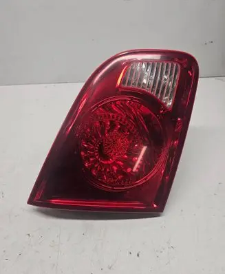 Tailgate rear/tail lights