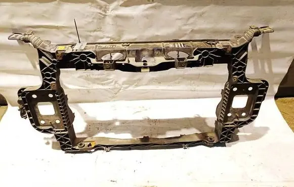 Honda FR-V Radiator support slam panel