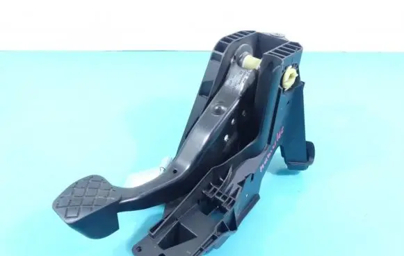 Volkswagen Golf VII Pedal assembly 5Q1721058AM IMPRK1169233