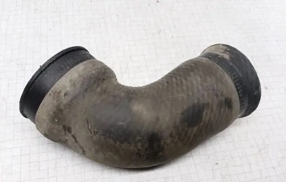 Audi A4 S4 B6 8E 8H Engine coolant pipe/hose