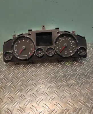 Volkswagen Touareg I Speedometer (instrument cluster) 7L6920980M 0263654012 6185000058