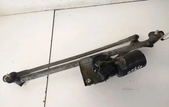 Opel Vectra B Front wiper linkage and motor