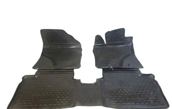 Toyota Avensis T270 Car floor mat set 
