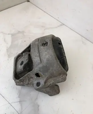 Audi A4 S4 B8 8K Engine mount bracket 8R0199381
