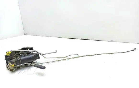 Iveco Daily 35.8 - 9 Front door lock