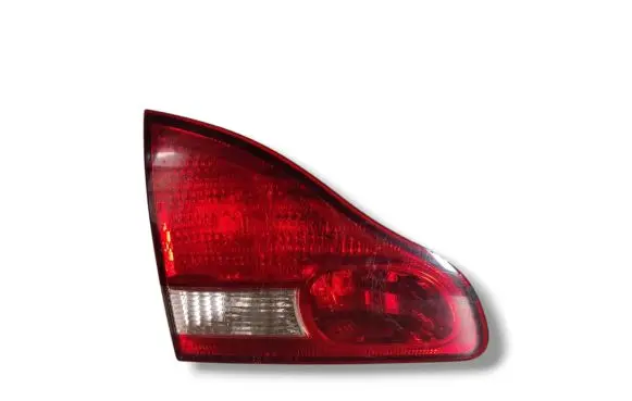 Toyota Avensis Verso Rear/tail lights 4441 E130000 7654