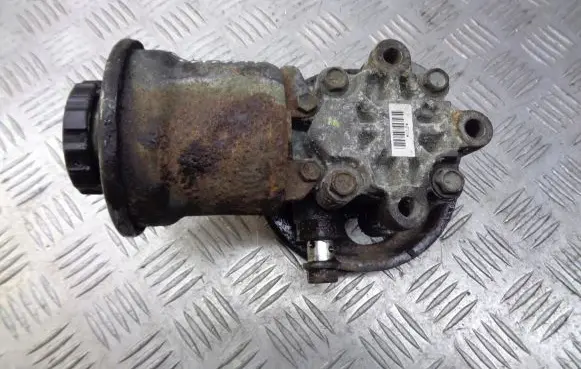 Toyota Avensis T250 Electric power steering pump 