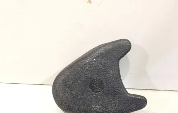 Mercedes-Benz E W123 Seat belt trim 0008680430